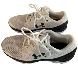 Under Armour White Black Charged Assert 9 Mens Running Shoes Size 10 Athletic